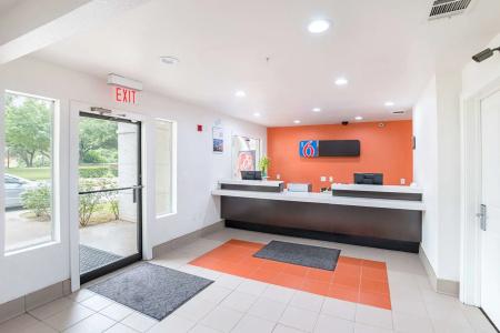 Motel 6 Grand Prairie, TX - Near Six Flags Drive - 5