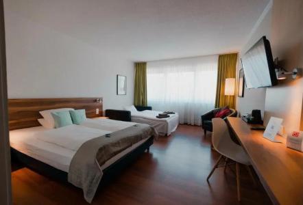 Best Western Ambassador - 50