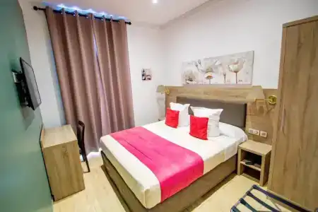 Hôtel Parisien - 76