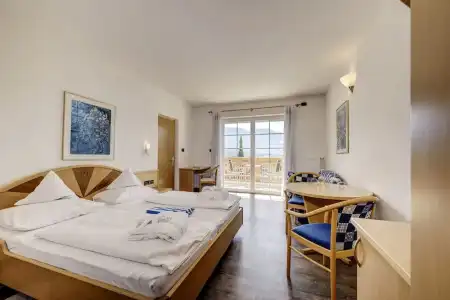 Ruster Resort - 60