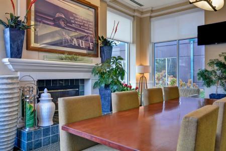Hilton Garden Inn Green Bay - 40