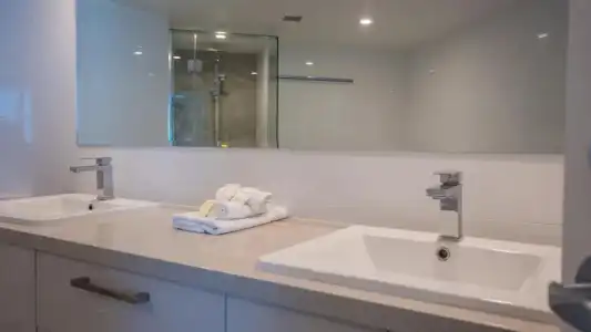 Oceana on Broadbeach - 9