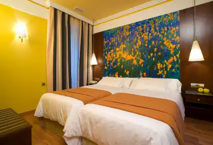 Suites Gran Via 44 Apartahotel - 36