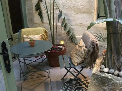 The Burrow Guest House - 156