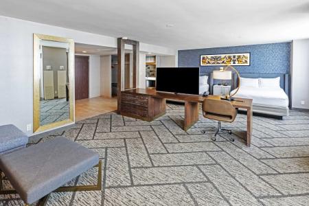 DoubleTree by Hilton Tulsa Downtown - 6