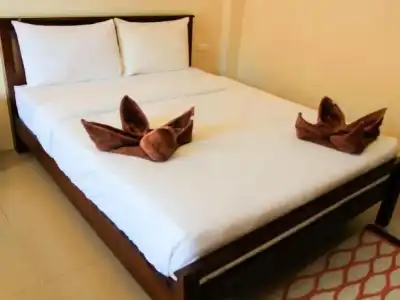Number 1 Guesthouse & Restaurant - 22