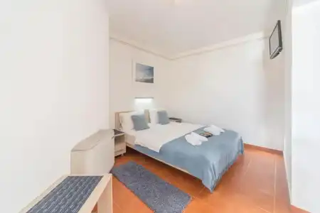 R-Club Old Town Apartments - 12