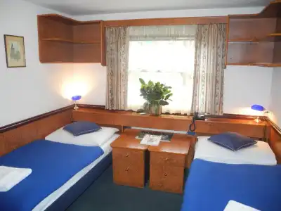 Admiral Botel - 28