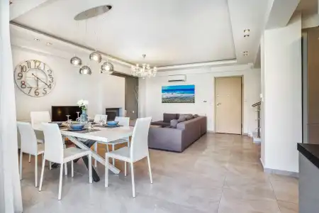 Pefki Deluxe Residences - 159