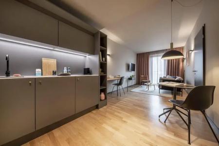 Moxy Berlin Airport - 23