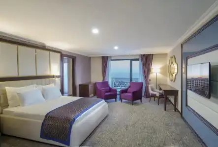 Ramada Plaza by Wyndham - 54