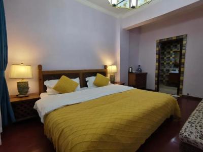 Mama Naxi Guesthouse - 35