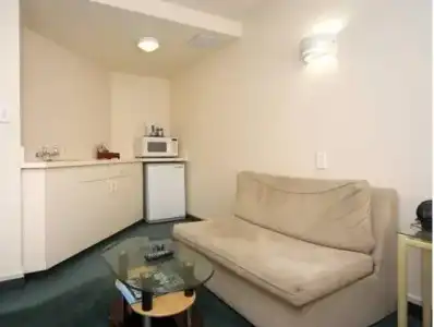 Fountain Court Motel - 18