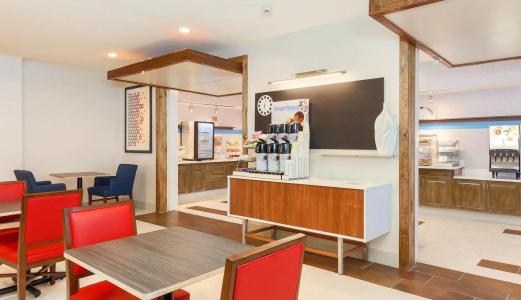 Holiday Inn Express Las Vegas - Stadium Area by IHG - 3