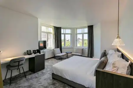 Astoria De Haan - 65