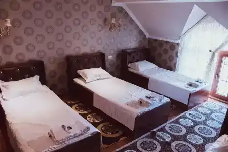 Eleon - Hostel - 13