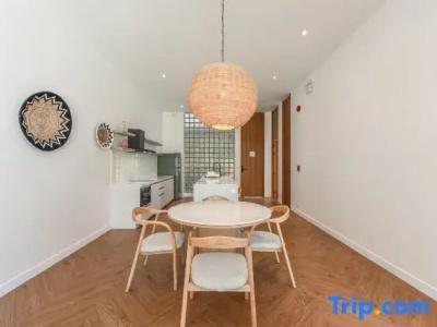 Saturdays Residence by Brown Starling Apart - 135