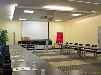 Garner Oberhausen by IHG - 13