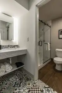 St Charles Coach House, an Ascend Collection - 18