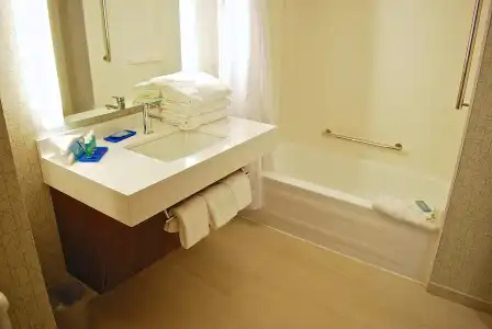 Holiday Inn Express Vancouver Airport - Richmond by IHG - 8