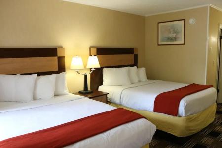 Castlewood Inn - 31