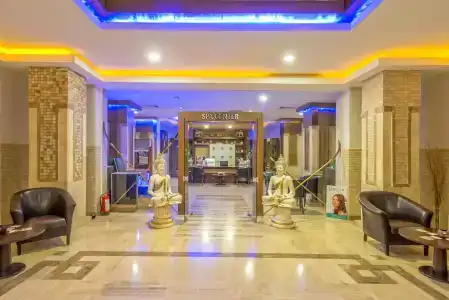 Royal Atlantis Spa & Resort - 2