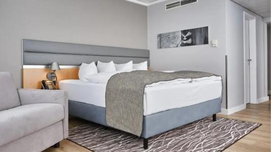 Holiday Inn - the niu, Pax Berlin Airport by IHG - 73