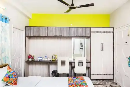 Ghosh Villa Guest House by FabHotels - 3