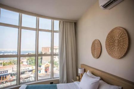 Redcon Suites - 350