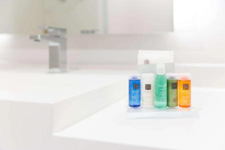 Radisson Phoenix Airport - 7