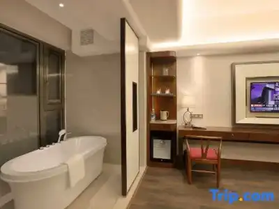 Lujia International - 81
