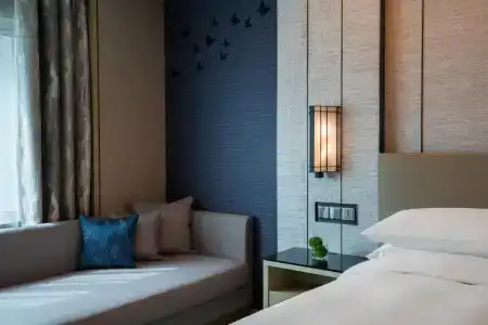 Renaissance Shenzhen Luohu - 52