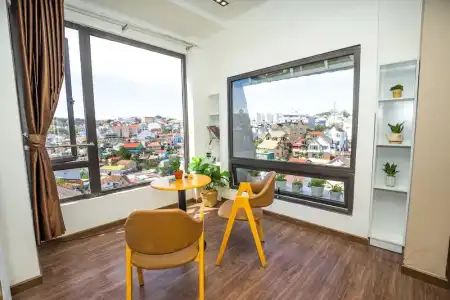 Ngan Pho Studio & - 131