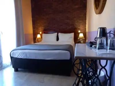 Mythos Guesthouse - 25