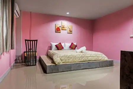 The Guest - Hostel - 2