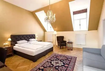 Erzherzog Johann Palais - 81