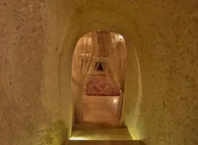 Acropolis Cave Suite - 80
