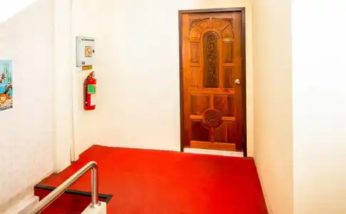 OYO 320 Regent 2002 Guest House - 12