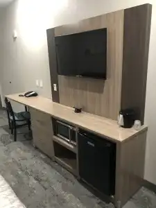 Downtowner Inn and Suites - - 10