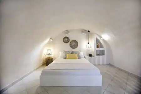 Privee Santorini - 11