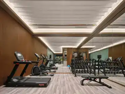 Hilton Garden Inn West Lake - 13