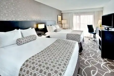 Crowne Plaza Kitchener-Waterloo by IHG - 34