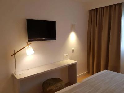 Apartamentos Ses Roquetes - 2