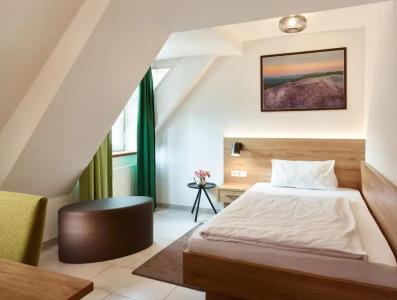 & Restaurant Burgschänke - 33