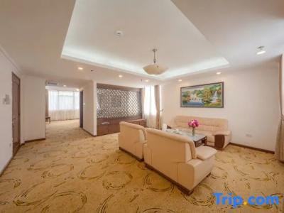Holiday Central Nha Trang - 51
