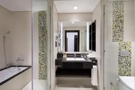 DoubleTree by Hilton Doha - Al Sadd - 45