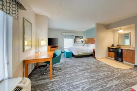 Hampton Inn Wilmington - University Area/Smith Creek Station - 93