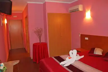 Monte Carlo Love Porto Guesthouse - 28