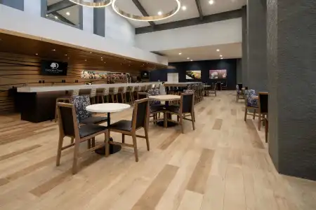 DoubleTree by Hilton Bakersfield - 22