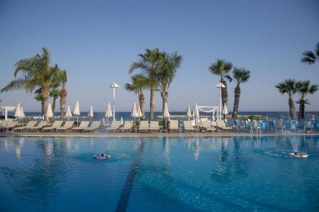 Palm Beach & Bungalows - 11